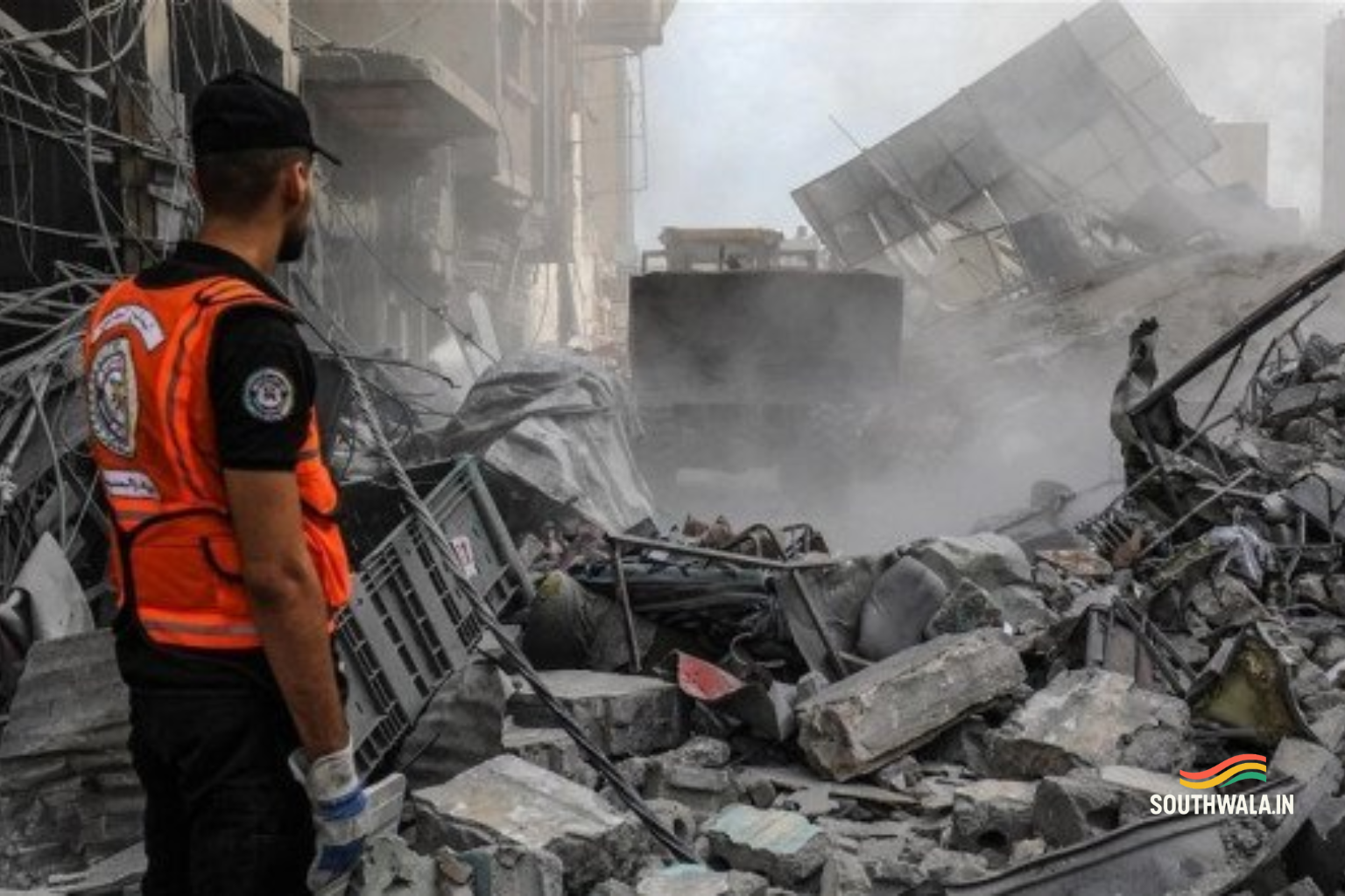 Israeli Strikes Reported in Gaza Hours After Ceasefire Plan Announced